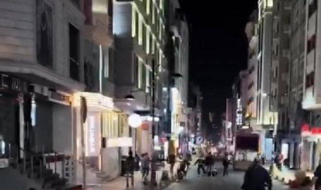 Fatih'te polisten kaçan şüpheliyi çelme atarak durdurdular