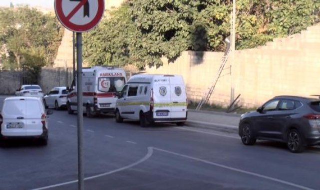 -Fatih'te Topkapı Surlarında erkek cesedi bulundu