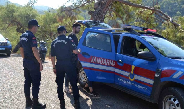 Fethiye'de 68 düzensiz göçmen ve 2 organizatör yakalandı