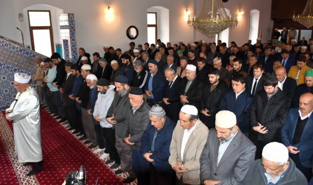 Filistin'de hayatını kaybeden vatandanlar için gıyabi cenaze namazı kılındı