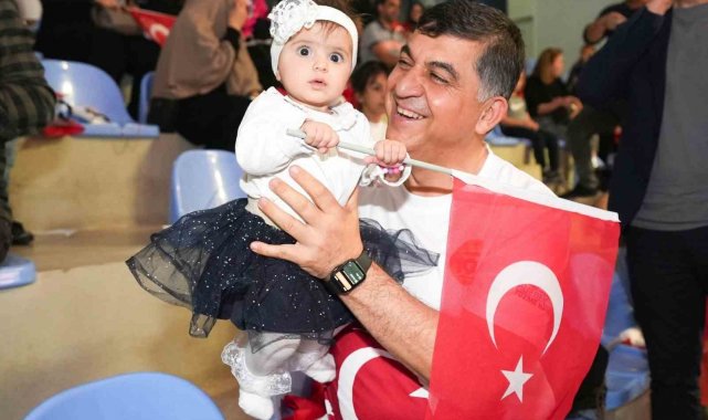 Gaziantep, Türk bayrağının etrafında buluştu