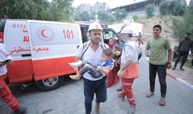 Gazze'de yaralanan çocuklar objektiflere böyle yansıdı