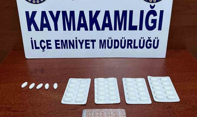 Gediz'de yapılan operasyonda uyuşturucu satıcısı gözaltına alındı