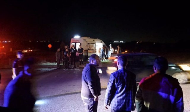 Hasta taşıyan ambulans ile otomobil çarpıştı: 2 yaralı