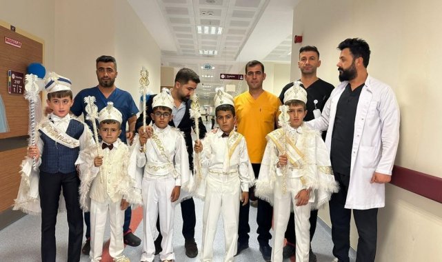 Hazro'da 70 çocuk sünnet edildi