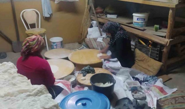 Hisarcıklı ev hanımları kışlık kuru yufka yapımına başladı