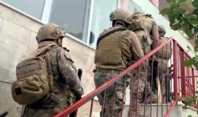 İzmir'de FETÖ operasyonu: 94 gözaltı