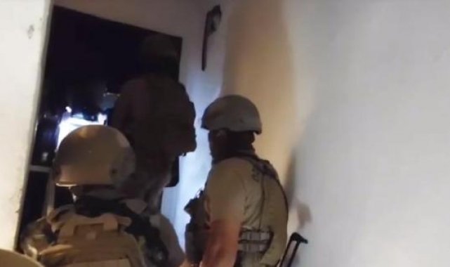 İzmir'de terör örgütü üyeliğinden 3 HDP'liye gözaltı