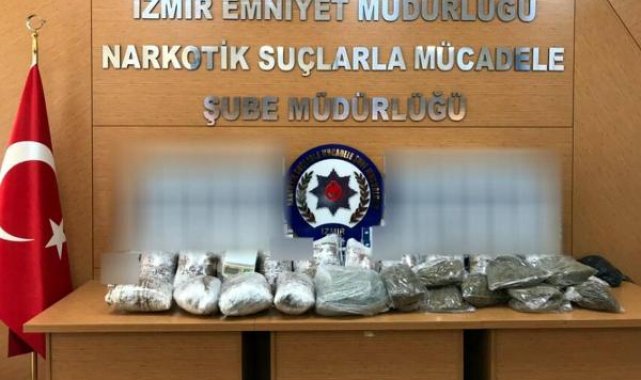 İzmir'in 2 ilçesinde uyuşturucu operasyonu; 3 gözaltı