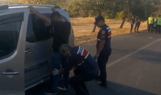 Jandarmadan şok huzur-güven uygulaması: Aranan 17 kişi yakalandı