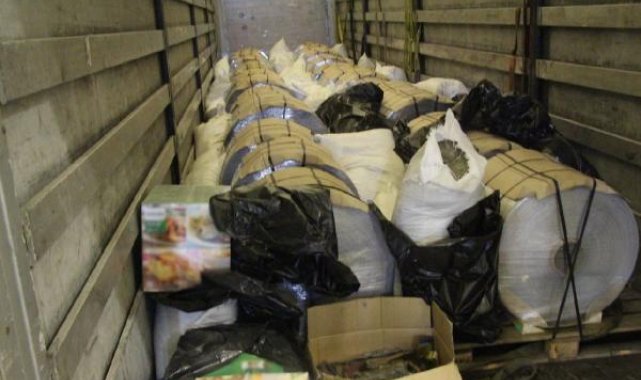 Kapıkule'de, 887 kilo kaçak 'damiana çayı' ele geçirildi