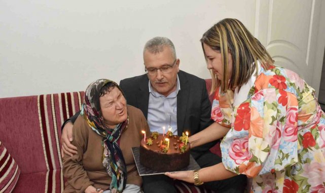 Karacabey'de görme engelli Karakuş'un en büyük hayali Cumhurbaşkanı Erdoğan ile tanışmak