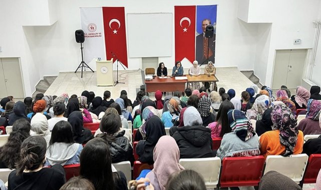 Karaman'da yurtlardaki iletişim toplantıları devam ediyor