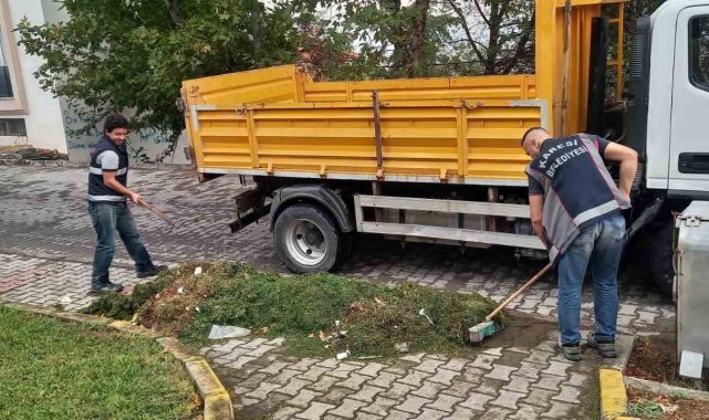 Karesi Belediyesi yeşil alanlara gözü gibi bakıyor
