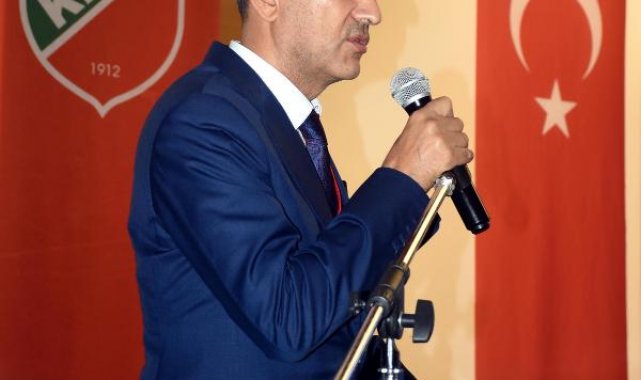 Karşıyaka'da Ersin Aka'ya Yeşil kalkan