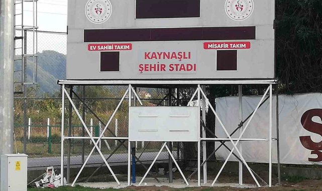 Kaynaşlı ilçe stadına onarım