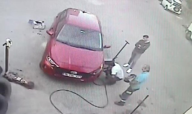 Kiraladıkları otomobillerin lastiklerini çalan şüpheliler kamerada