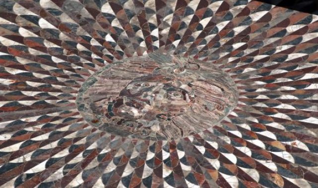 Kış şartlarından korumak için Medusa mozaiğinin üzeri kapatılacak