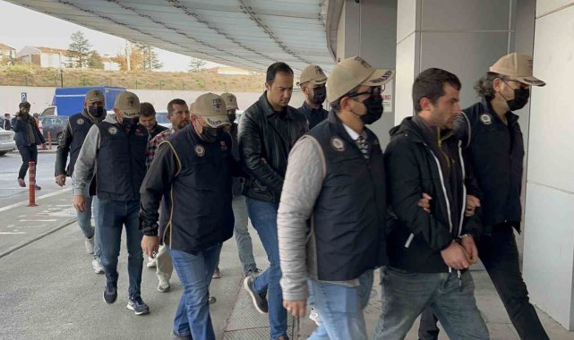 Kıskaç Operasyonu'nda yakalanan 4 FETÖ üyesi adliyeye sevk edildi