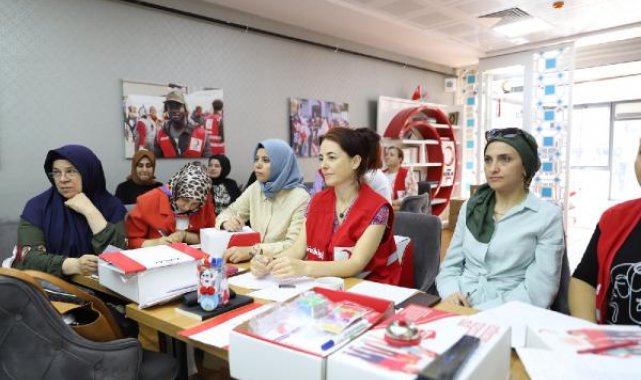 Kızılay'dan kadınlara yönelik 'Sağlık Elçileri' programı