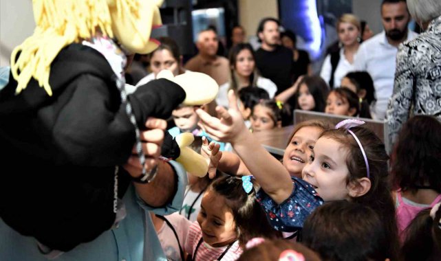 Konyaaltı Kukla Atölyesi sergisi açıldı