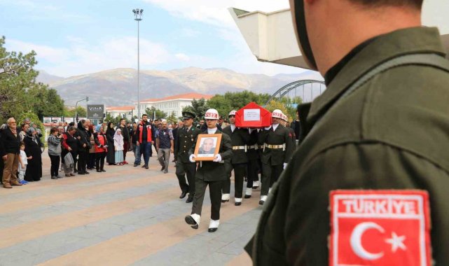 Kore gazisi son yolculuğuna uğurlandı