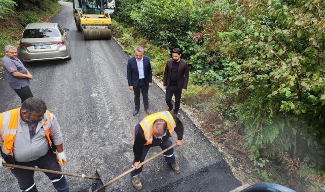 Köy yolları asfaltlama çalışmaları sürüyor