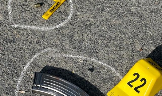 Küçükçekmece'de uzun namlulu silahlarla restoranı taradılar