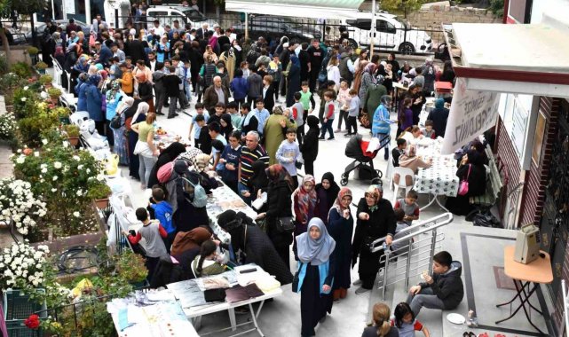 Kurulan hayır çarşısı geliri Filistin'e bağışlanacak