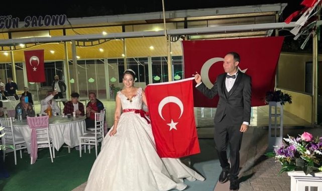 Kuşadası Davutlar'da 100. yıl düğünü