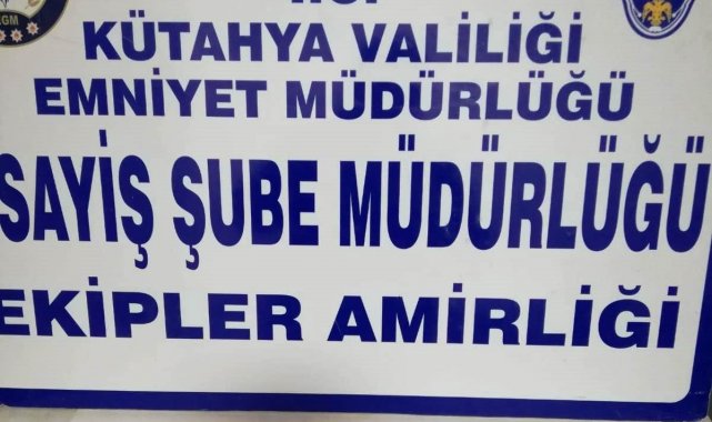 Kütahya'da çay bahçesinde bir kişinin üzerinde uyuşturucu ele geçirildi