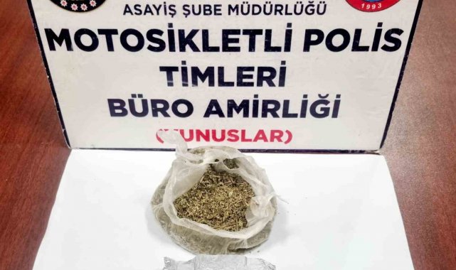 Kütahya'da durdurulan araçta uyuşturucu ele geçirildi