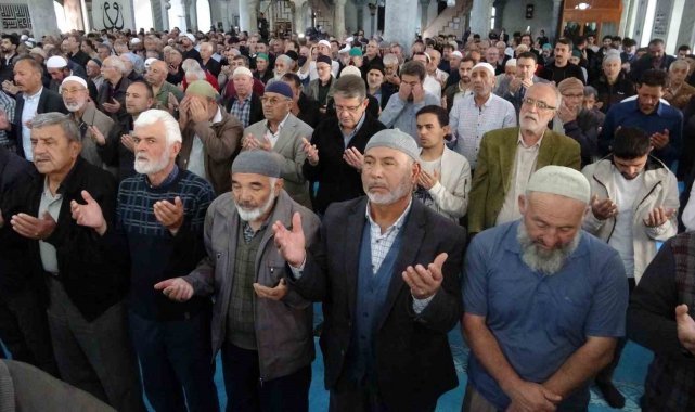 Kütahya'da, hayatını kaybeden Filistinliler için gıyabi cenaze namazı kılındı