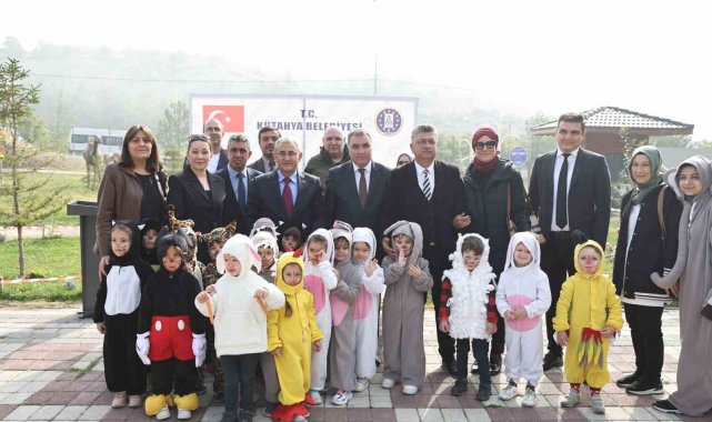 Kütahya'da sahipsiz hayvanlar bakımevinde özel etkinlik