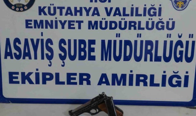 Kütahya'da yaya devriye ekibi 192 şahıs ve 45 aracın sorgusu ile GBT kontrol ve denetimini yaptı