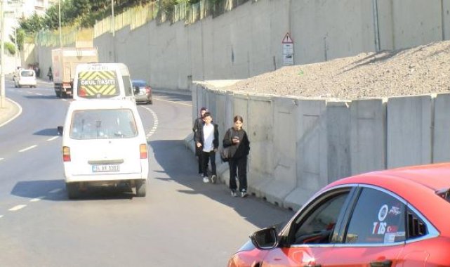 Maltepe'de istinat duvarının çökmesine kumlu önlem