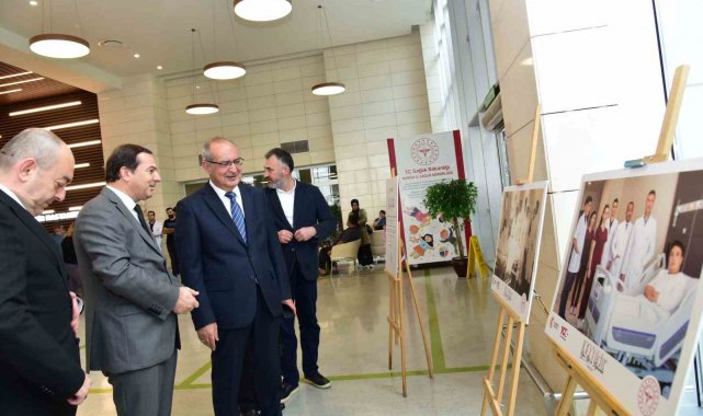 Manisa'da '100 yıldır aynı aşk ve heyecanla' fotoğraf sergisi açıldı