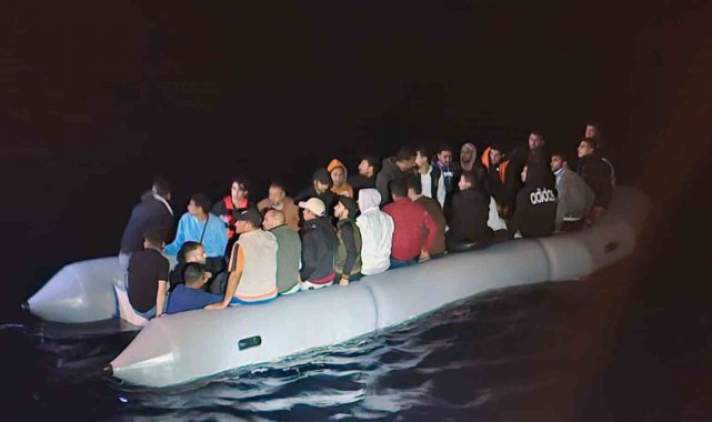 Marmaris'te 45 düzensiz göçmen kurtarıldı