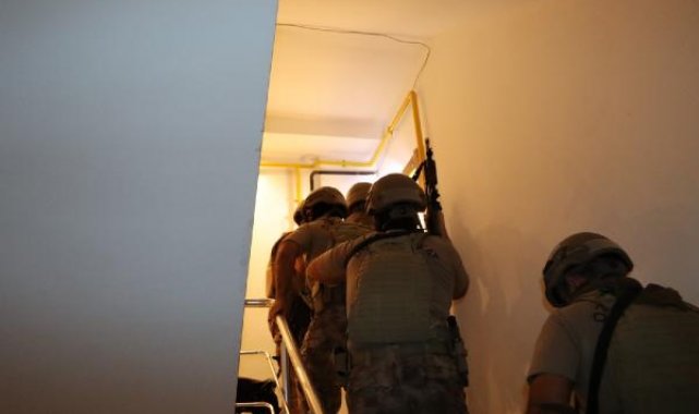 Mersin'de PKKKCK operasyonunda 3 tutuklama