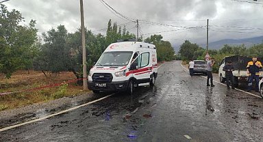 Minibüs beklerken otomobil çarpan yaya öldü, sürücü kaçtı