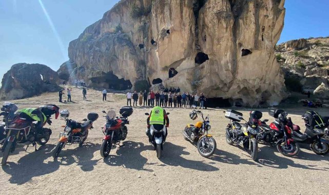 Motosiklet sevdalıları Afyonkarahisar'ı keşfetti