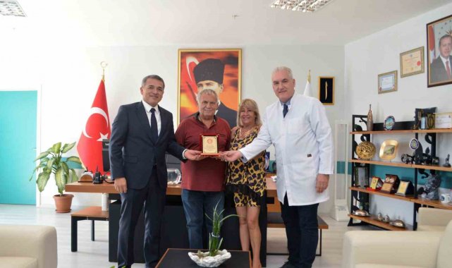 Muğla EAH'ta bağışçıya teşekkür plaketi