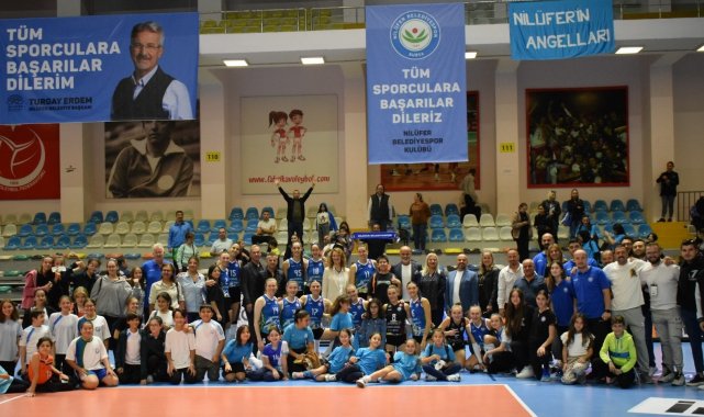 Nilüfer'in sultanları Avrupa'da turladı