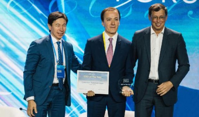 Nobel İlaç Yönetim Kurulu Başkanı Selçuk Tanrıverdi, Kazakistan'da yılın CEO'su seçildi