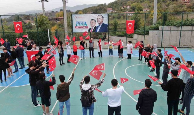 Öğrenciler Cumhuriyet'in 100. yılını kutladı