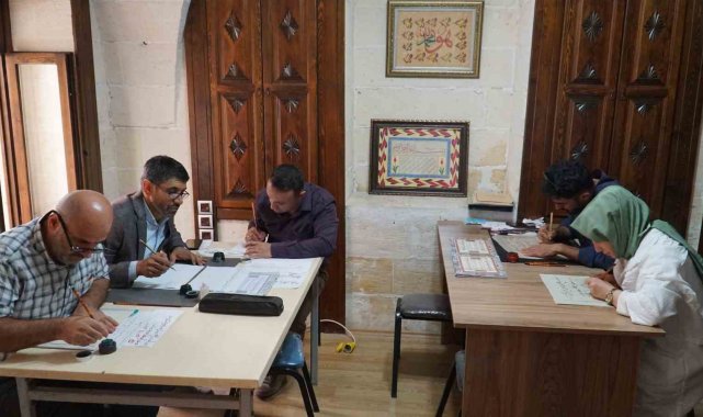 Öğrenciler kurslarda sanatla buluşuyor