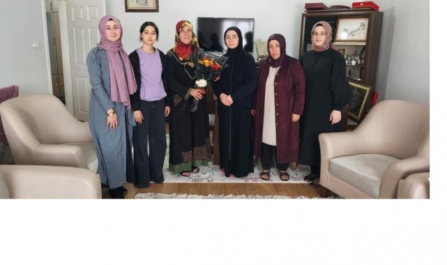 Öğrencilerden şehit Muhammet Fatih Safitürk'ün ablası Zeynep Bakırkaya'ya ziyaret