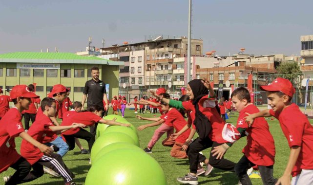 Öğretmenler hem öğretti hem eşlik etti
