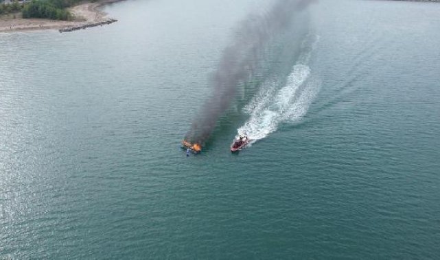 OGU Havalimanı'nda, denize acil iniş yapan uçağa müdahale tatbikatı