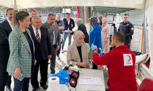 Okuldan rekor kan bağışı
